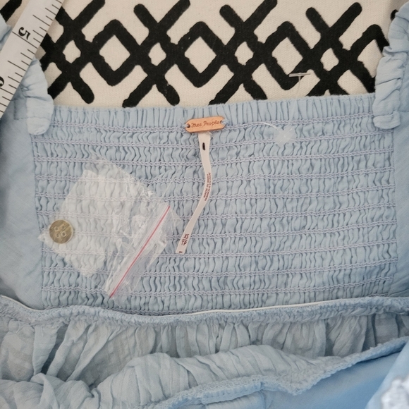 NWOT Free People Women's Ruffle Trim Puffy Sleeves Light Blue Crop Blouse Sz XS - Picture 13 of 13